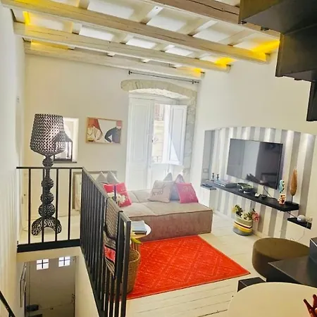 Leoncorno La Marina * Cagliari